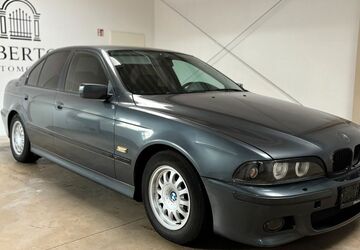 BMW 523 336.000 km 2.970 &euro; Düren 52349