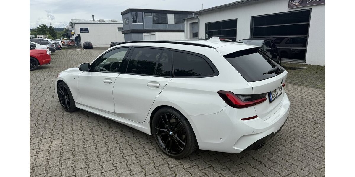 BMW 320d M Sport 19 Zoll Virtual Laser AHK Standh. 87.000 km 28.650 &euro; Schorndorf 73614