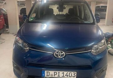 Toyota Proace City 13.224 km 19.000 &euro; Düsseldorf 40227