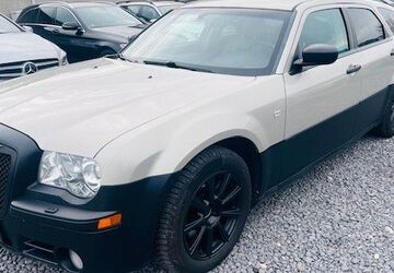 Chrysler 300C 175.000 km 7.990 &euro; Griesheim 64347