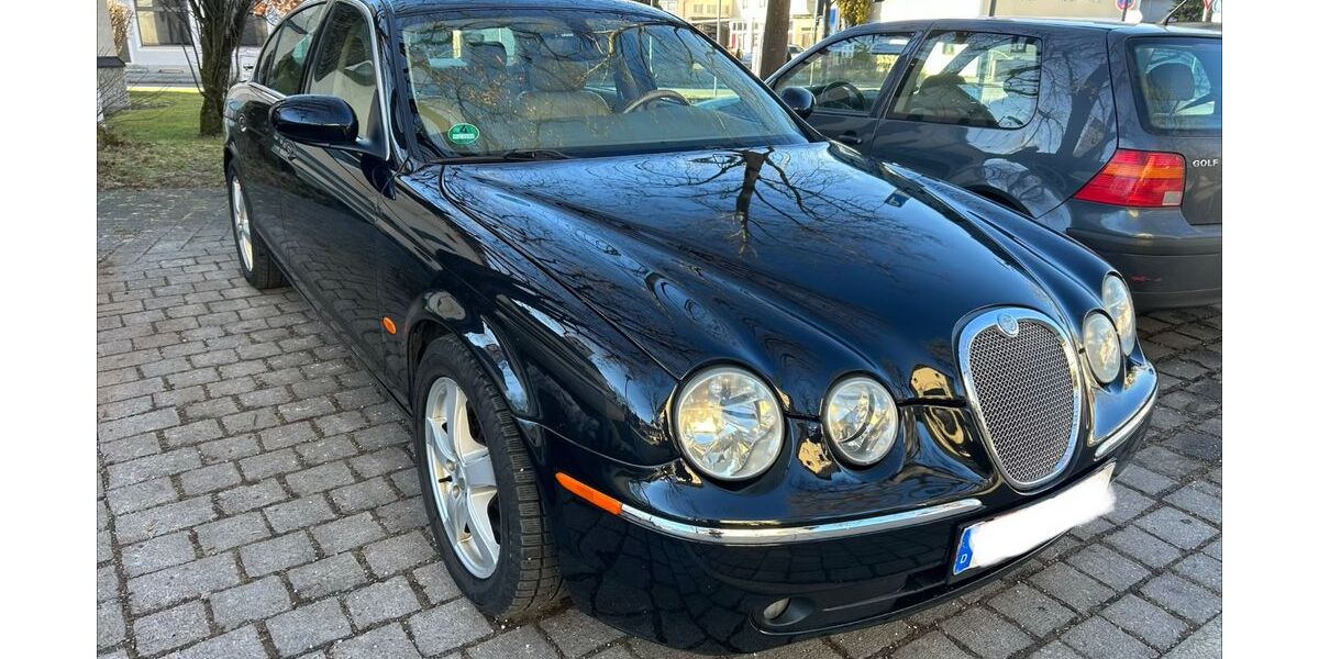 Jaguar S-Type 217.000 km 4.990 &euro; Feldkirchen 85622