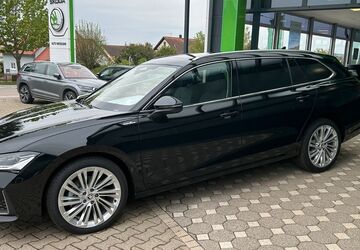 Skoda Superb 2.000 km 47.400 &euro; Aufhausen 93089