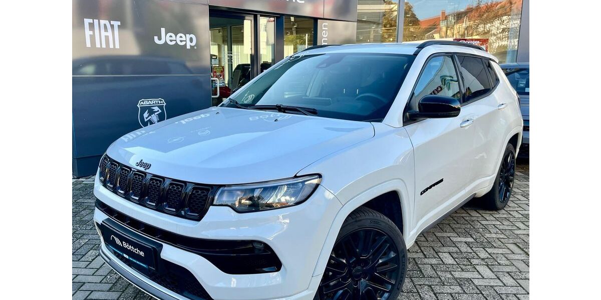 Jeep Compass 17.179 km 23.990 &euro; Dessau-Roßlau 06842