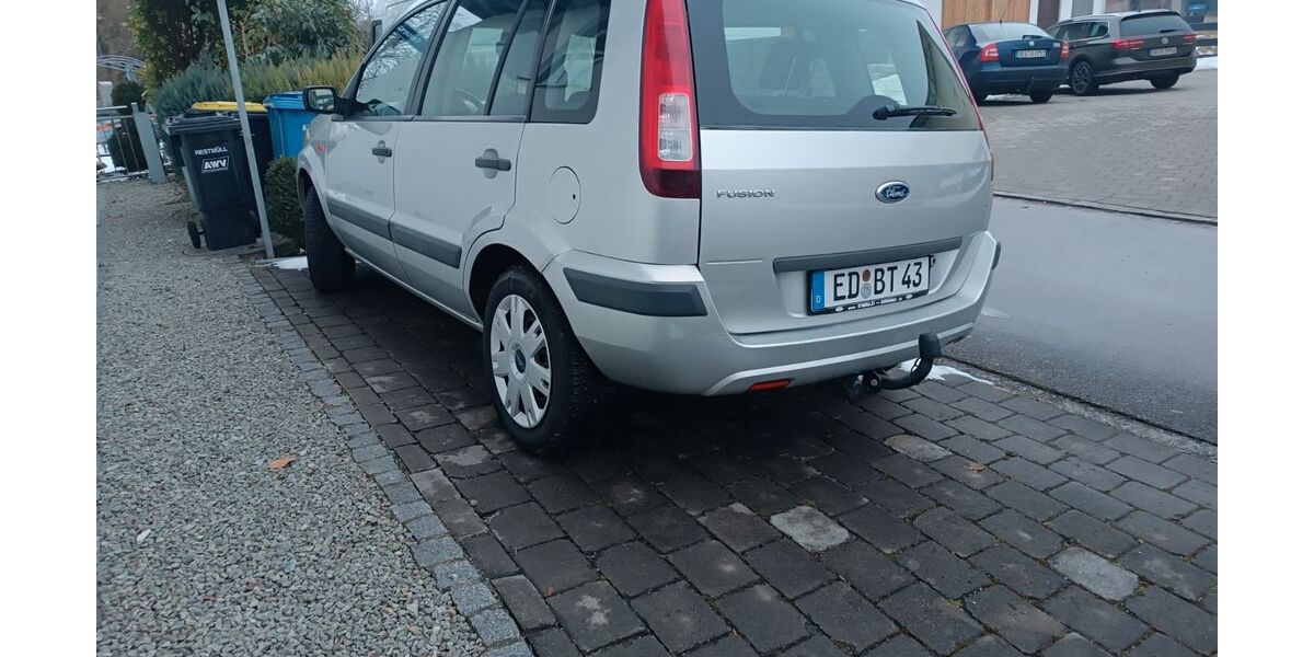 Ford Fusion 129.000 km 2.900 &euro; Landau 94405