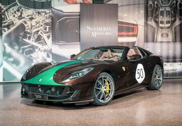 Ferrari 812 2.950 km 586.075 &euro; München 81829