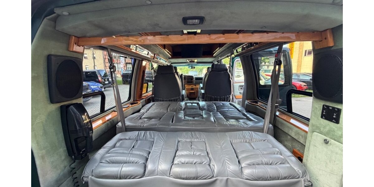 Chevrolet Astro 