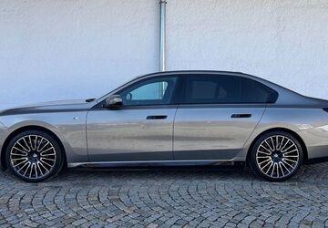 BMW i7 41.880 km 86.850 &euro; München 81245