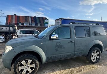 Nissan Pathfinder 335.000 km 2.990 &euro; Frechen 50226