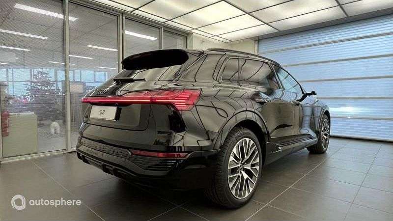 Audi Q8 e-tron 55 408ch S Line quattro 43.000 km 59.980 &euro; Champniers 16430
