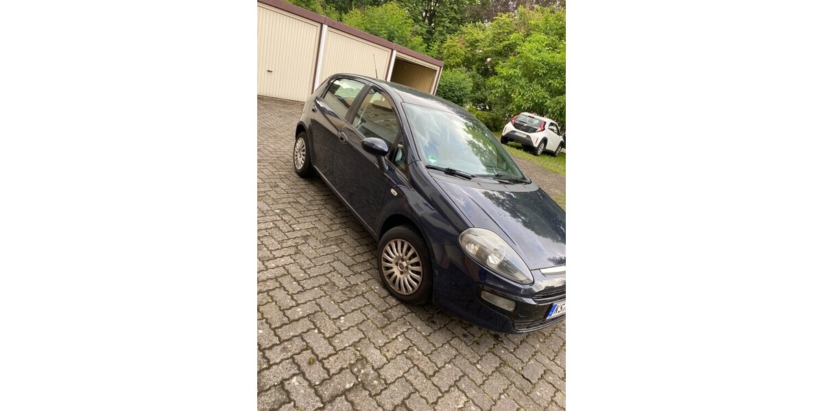 Fiat Punto Evo 134.582 km 2.800 &euro; Kassel 34117