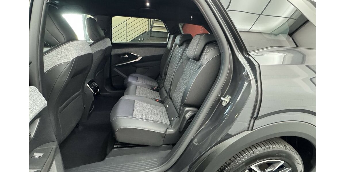 Peugeot 5008 145 Mild Hybrid Allure7 Sitzer LED CAM 30.800 km 27.320 &euro; Lich 35423