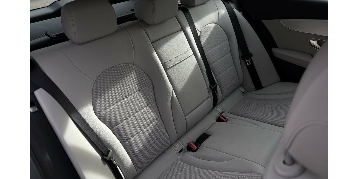 Mercedes-Benz C 220 D T BlueTec NAVI/PDC/SHZ/ACC/SPURHALTE/LED 99.900 km 17.900 &euro; Villingen-Schwenningen 78054