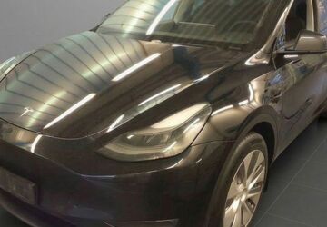 Tesla Model Y 144.714 km 26.950 &euro; Steinbach-Hallenberg OT Herges-Hallenberg 98587