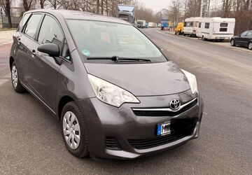 Toyota Verso-S 132.000 km 5.300 &euro; München 80933