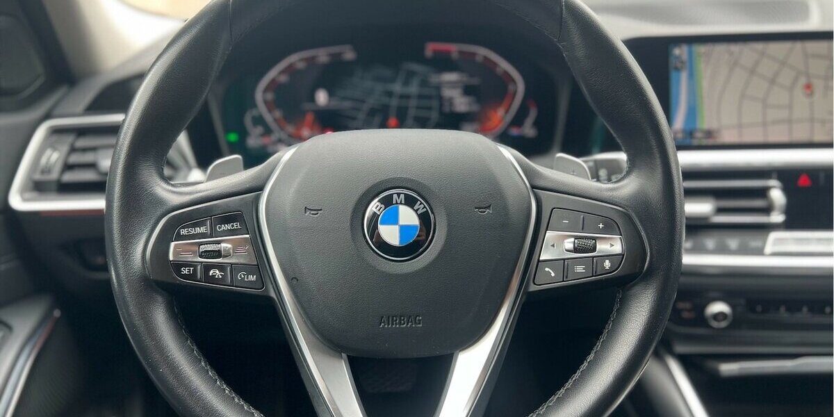 BMW 320d Sport Line Touring Navi Leder Kamera 210.000 km 17.490 &euro; Neckarsulm 74172