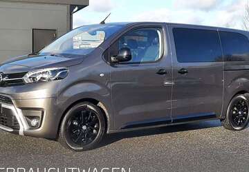 Toyota Verso 15.066 km 46.411 &euro; Wietmarschen-Lohne 49835