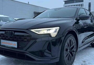 Audi Q8 e-tron 48.373 km 43.950 &euro; Hamburg 22047