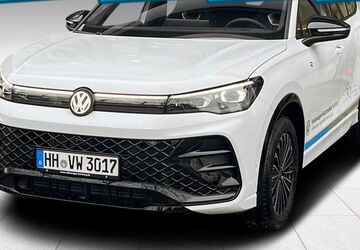 VW Tiguan 1.890 km 59.990 &euro; Hamburg 22303