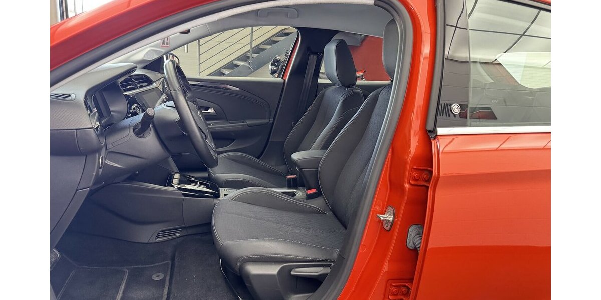 Opel Corsa e 50 kWh Elegance Sitzheizung Carplay LED 30.800 km 16.230 &euro; Lich 35423