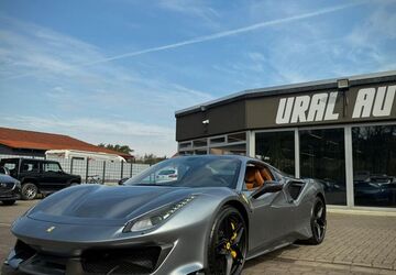 Ferrari 488 Pista 8.900 km 619.000 &euro; Adelheidsdorf 29352