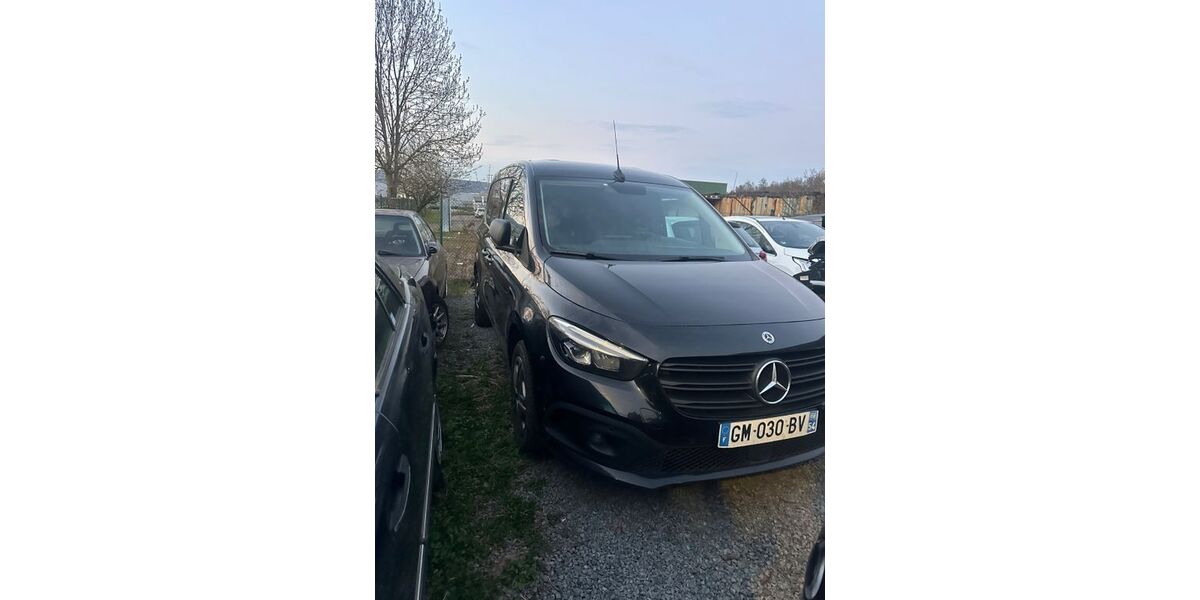 Mercedes-Benz Citan 305.000 km 10.900 &euro; Konz 54329