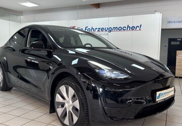 Tesla Model Y 50.000 km 34.988 &euro; Rheinbach 53359