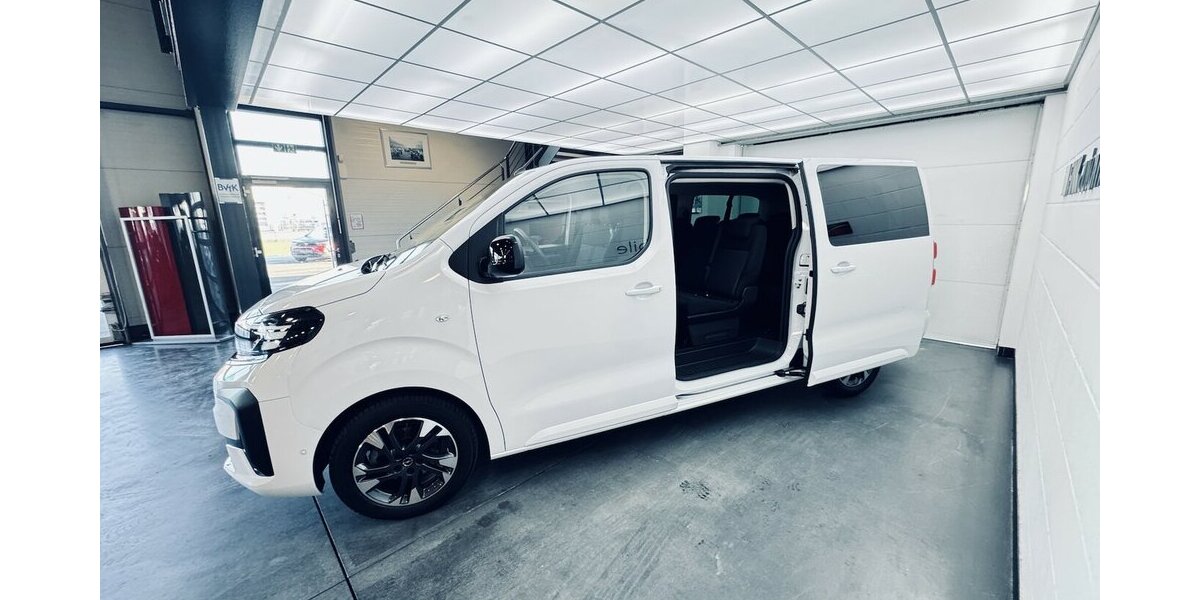 Opel Zafira Life Edition XL 2.0D 180 PS 9 Sitze LED 41.800 km 32.690 &euro; Lich 35423