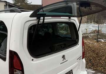 Peugeot Partner 195.400 km 7.400 &euro; Walsleben 16816