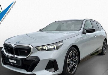 BMW i5 21.858 km 68.450 &euro; Detmold 32758