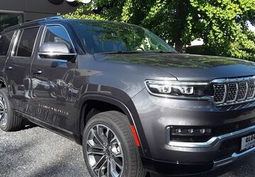 Jeep Wagoneer 35.064 km 137.950 &euro; Dresden 01109