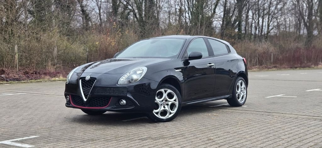 Alfa Romeo Giulietta 169.000 km 6.999 &euro; Aachen 52074