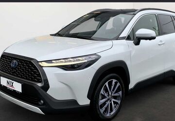Toyota Corolla Cross 19.700 km 36.990 &euro; Petersberg 36100