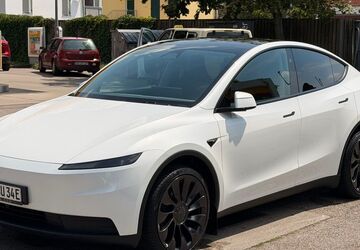 Tesla Model Y 6.900 km 44.950 &euro; Ingolstadt 85057