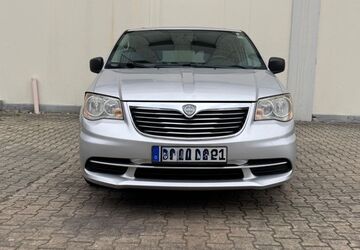 Lancia Voyager 160.000 km 7.900 &euro; Frankfurt am Main 65933