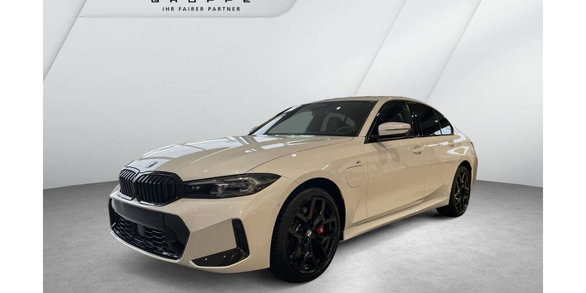 BMW 330 5.130 km 63.600 &euro; Bremerhaven 27572