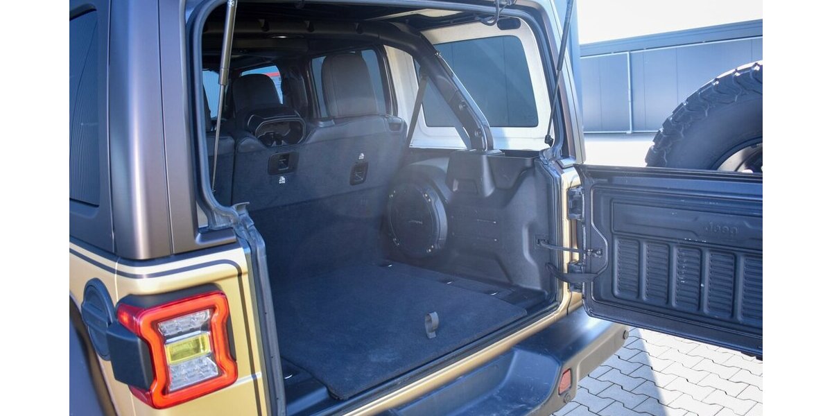 Jeep Wrangler Unlimited Rubicon 3.0L EcoDiesel V6 30.950 km 69.990 &euro; Höchberg-Würzburg 97204