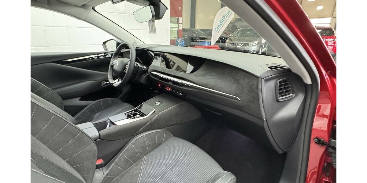 DS Automobiles DS4 130 EAT 8 Performance Line Alcantara 18.162 km 20.320 &euro; Lich 35423