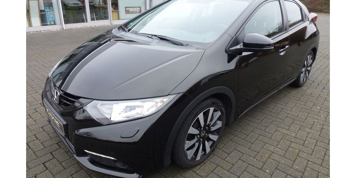 Honda Civic 58.945 km 11.990 &euro; Naumburg/S. + 06667 Weißenfels + 06618 Schönburg 06618