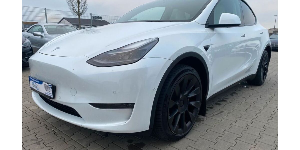 Tesla Model Y 64.666 km 30.800 &euro; Bergtheim 97241