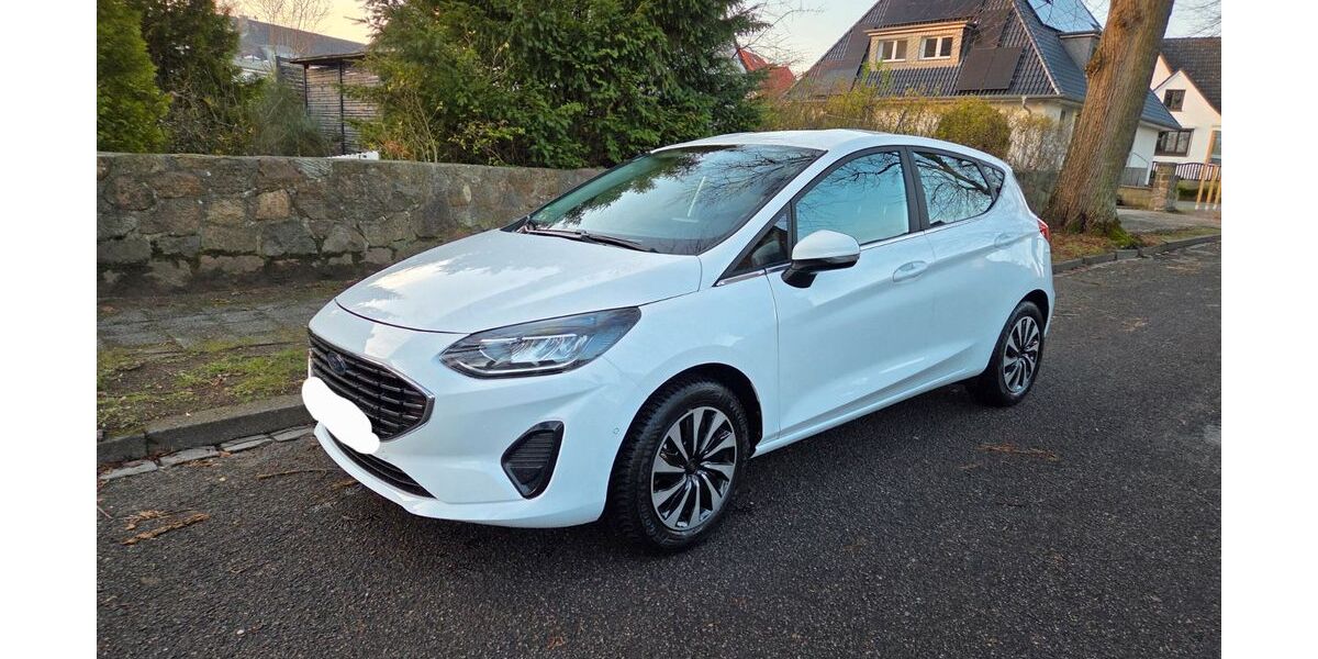 Ford Fiesta 9.980 km 13.900 &euro; Bad schwartau 23617