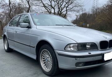 BMW 528 318.000 km 2.600 &euro; Rüsselsheim 65428