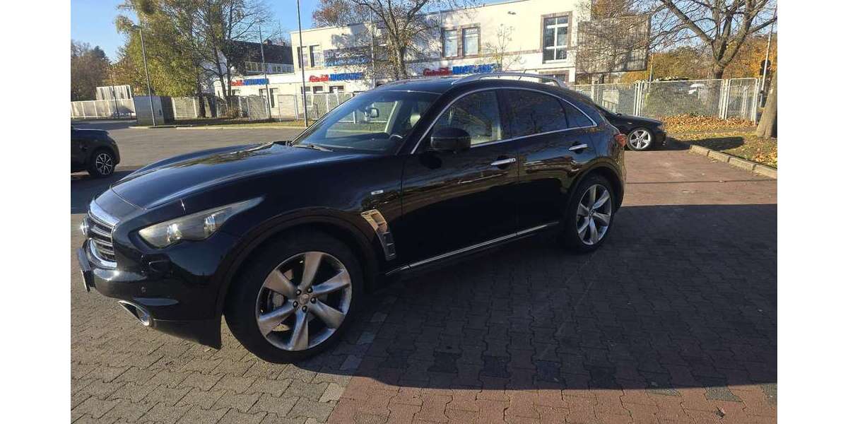 INFINITI FX 114.000 km 12.950 &euro; Berlin 13585