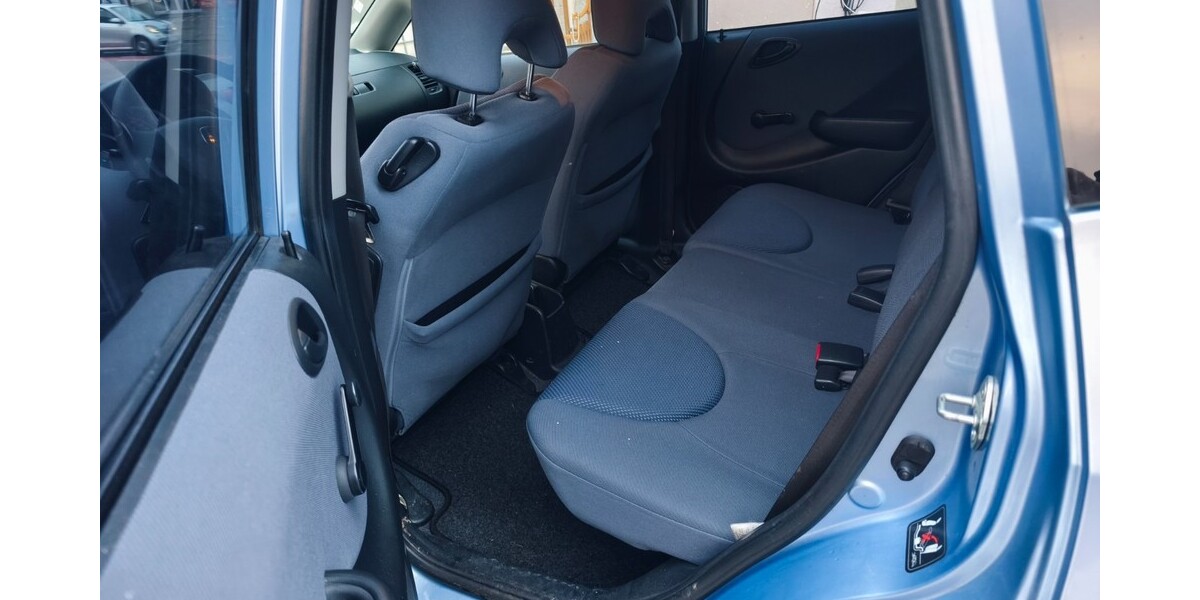 Honda Jazz 160.000 km 1.750 &euro; Schwäbisch Hall 74523