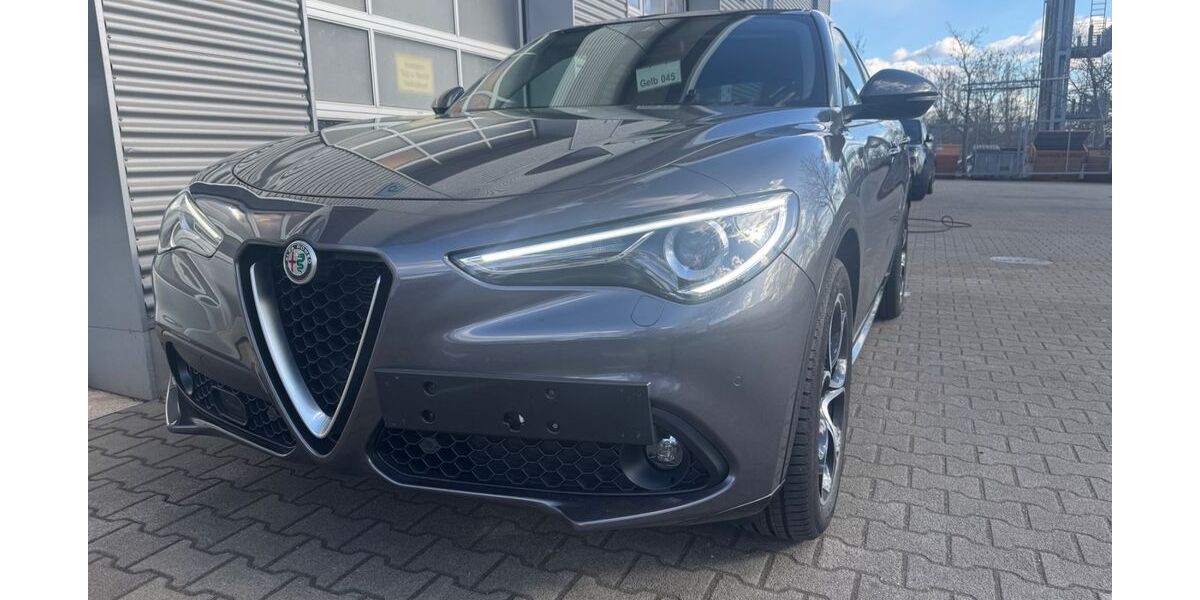 Alfa Romeo Stelvio 45.000 km 42.500 &euro; Cottbus 03050