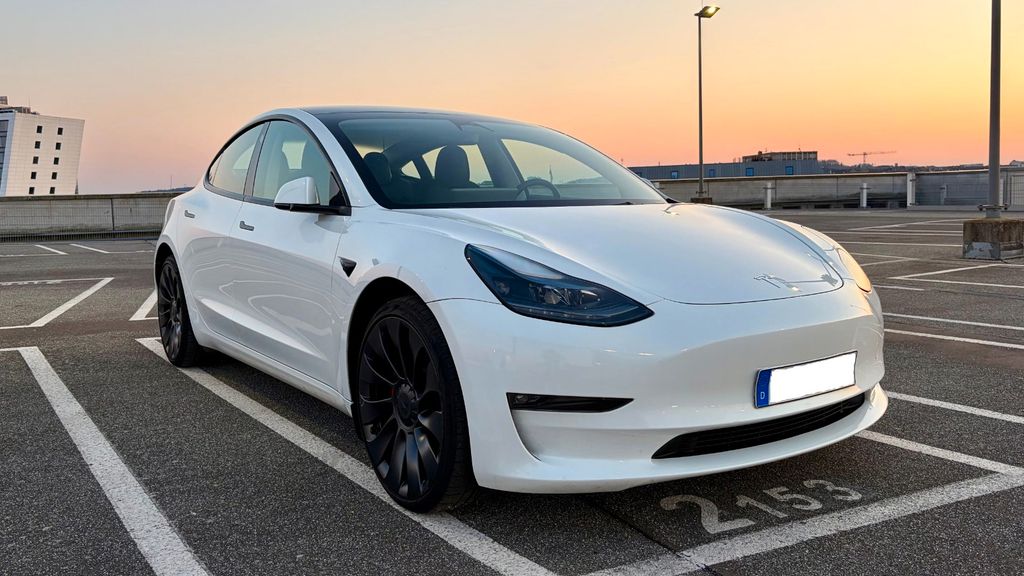 Tesla Model 3 49.978 km 35.900 &euro; Kiel 24106