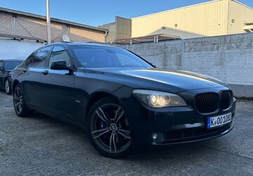 BMW 750 165.000 km 12.000 &euro; Köln 50827