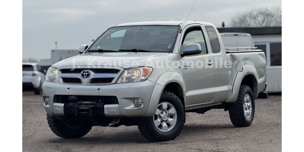 Toyota Hilux 169.454 km 11.900 &euro; Hammah 21714