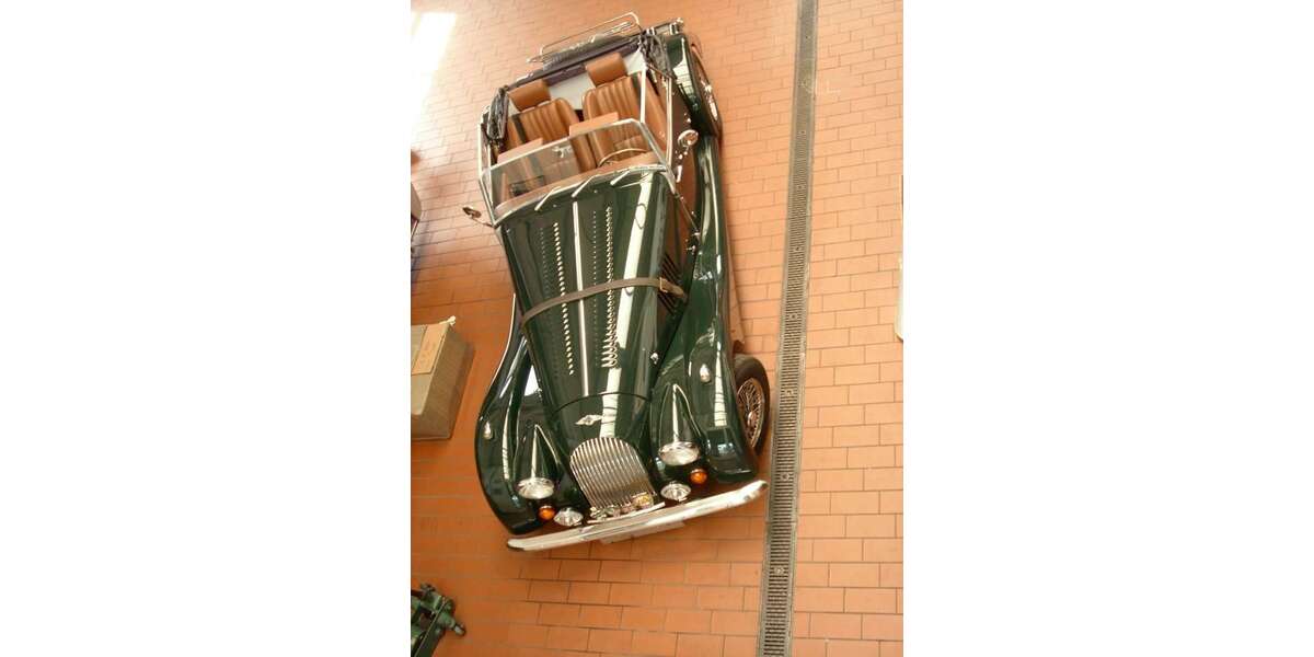 Morgan 4/4 62.650 km 43.500 &euro; Sulingen 27232