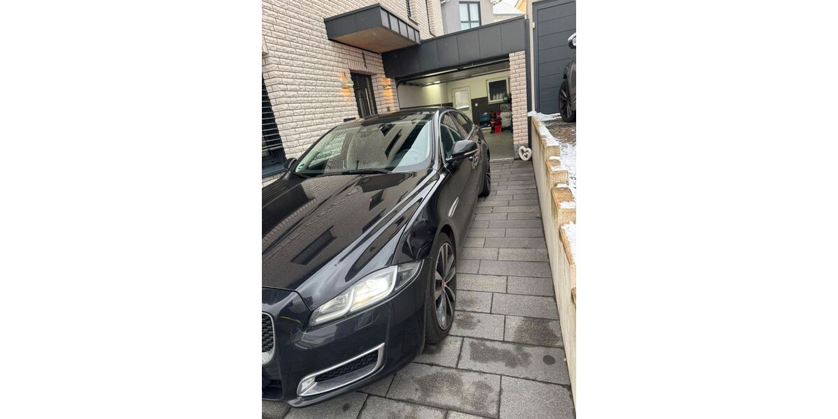 Jaguar XJ 167.000 km 24.900 &euro; Leverkusen 51375