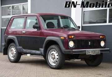 Lada Niva 22.775 km 3.190 &euro; Bonn- Geislar 53225